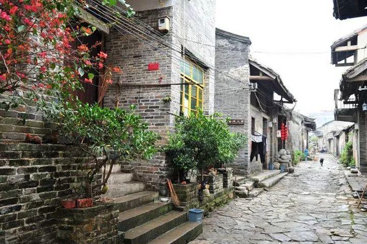 马斯克担忧成为奥特曼:争夺特斯拉25%投票权,否则宁可另起炉灶